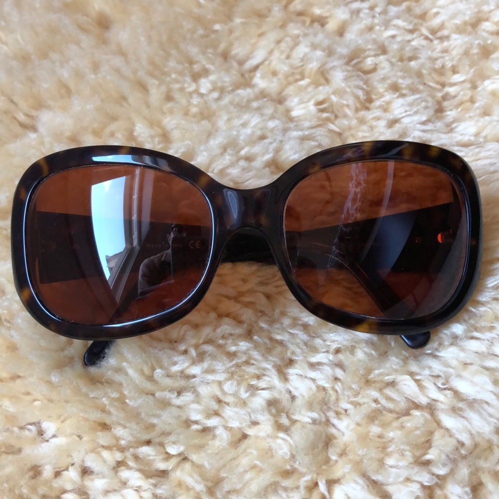 Prada tortoise sunglasses SPR13F style EUC